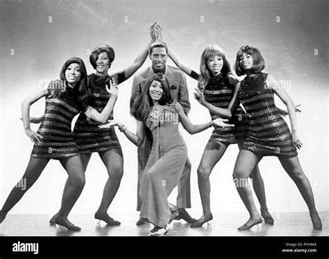 Ike and tina turner 1966 hi-res stock photography and images - Alamy