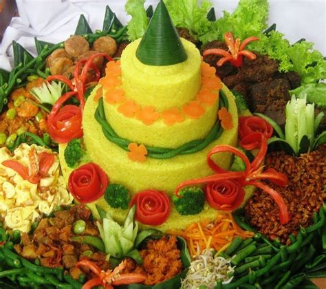 15 best images about nasi tumpeng on Pinterest | Traditional, Manado ...