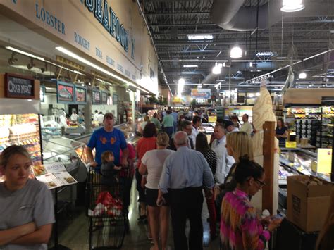 Giant Eagle Market District Opens In Solon | Solon, OH Patch