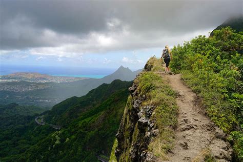 Hawaii's Best Day Hikes | Day hike, Hawaii volcanoes national park ...