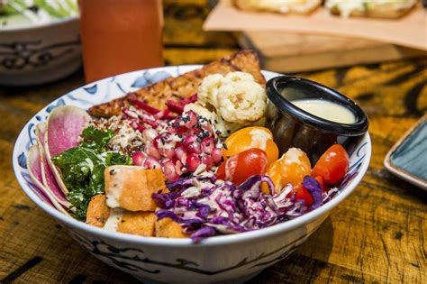 The top 10 vegan non-vegan restaurants in Toronto