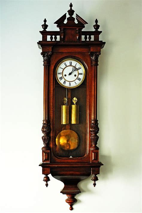 How To Adjust A Pendulum Clock - Home and Garden Digest