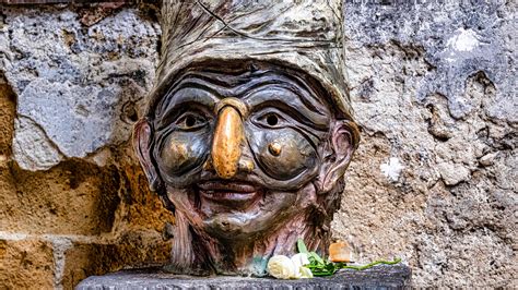 The statue of Pulcinella