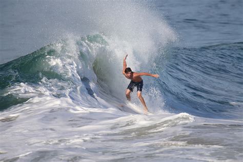 Newport Beach Surf Photo by AJ Hu | 8:45 am 11 Sep 2015