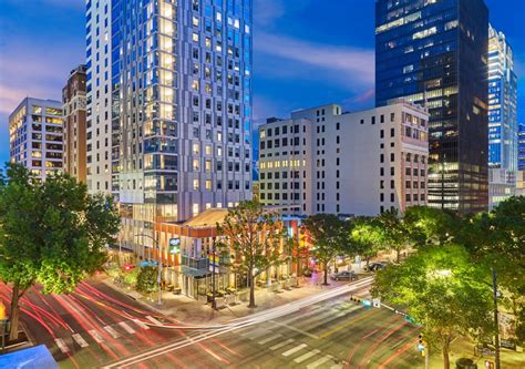 ALOFT AUSTIN DOWNTOWN - 180 Photos & 153 Reviews - 109 East 7th St ...