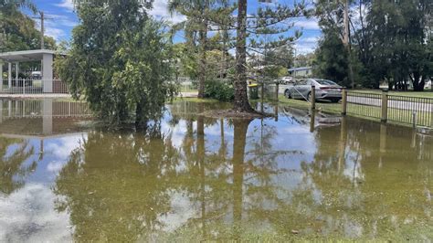 Lake Conjola residents clean up after flood | Milton Ulladulla Times ...