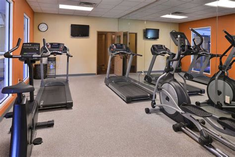 Fayetteville AR Hotel Photo Gallery | Comfort Inn & Suites Fayetteville