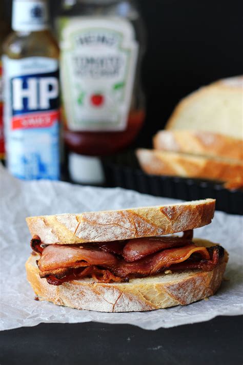 Bacon Sarnie {street food monday} | The Sugar Hit