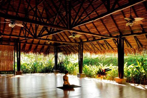 Amazing Yoga Retreat Centers in Costa Rica