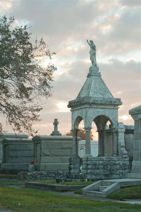 Metairie Cemetery | Metairie.com