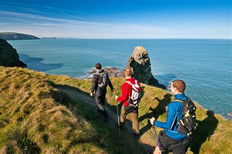 Pembrokeshire Coast National Park • Llanungar Caravan & Camping