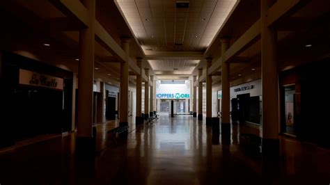 Eastland Center mall's final months: What it's like inside