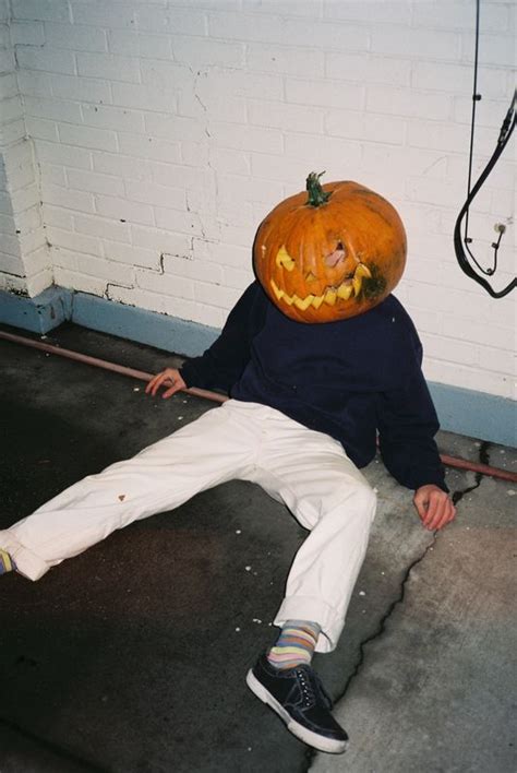 70+ Halloween Aesthetic Pictures To Give You That Spooky Feeling