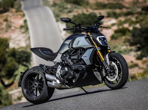 DUCATI DIAVEL 1260 S (2019-on) Review