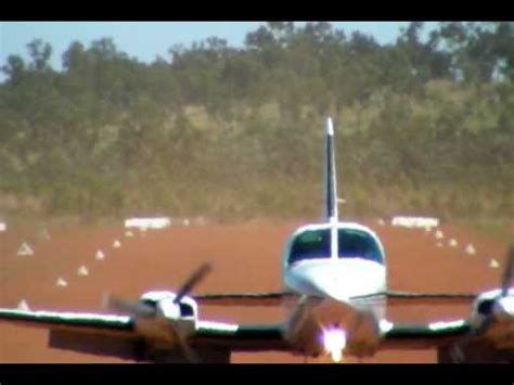 Cessna 402 Landing - YouTube