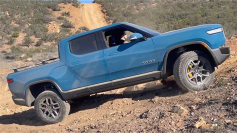 Rivian R1T Off-Road: The Good and The Bad - YouTube