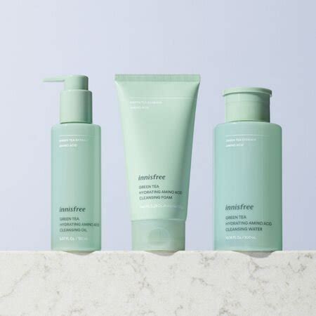 innisfree New Green Tea Line & Moisture Silk Makeup Base SPF34: Formula ...