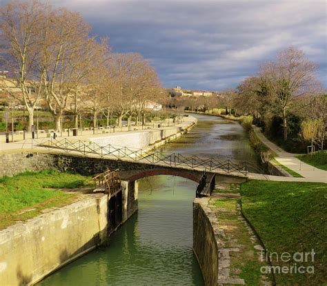 Canal du Midi at Beziers looking down the old section Photograph by Ann ...