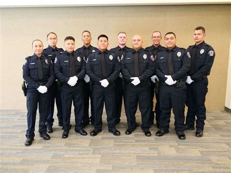 Farmington police welcome 10 new officers - The Tri-City Record