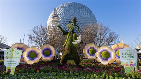 Mickey Mouse Grow Green 2022 Epcot Flower And Garden Metal Water Bottle ...