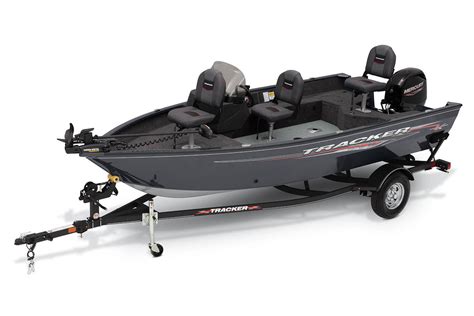 PRO GUIDE V-16 SC - TRACKER Deep V Multi-Species Boat