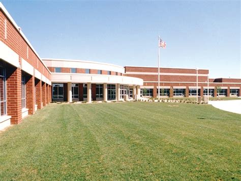 Centennial Middle School | Knutson Construction