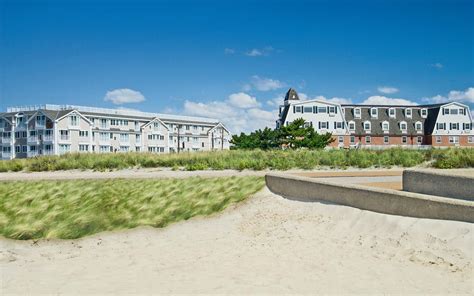 Middletown, RI Oceanfront Hotel - Newport Beach Hotel & Suites