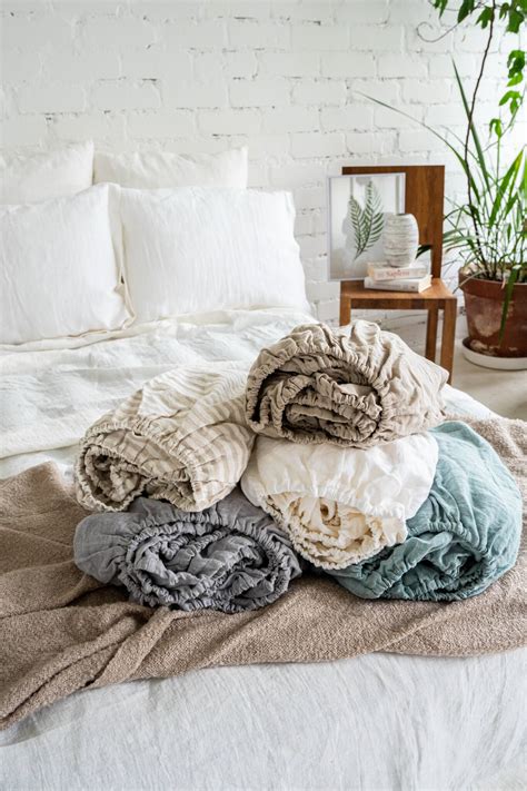 5 SURPRISING BENEFITS OF SLEEPING ON LINEN SHEETS – Easy Linen Crafts