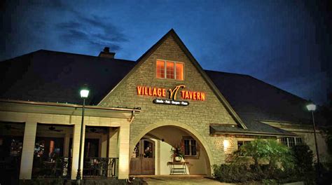 Village Tavern | Hidden Treasure in Alpharetta | Atlanta Latinos