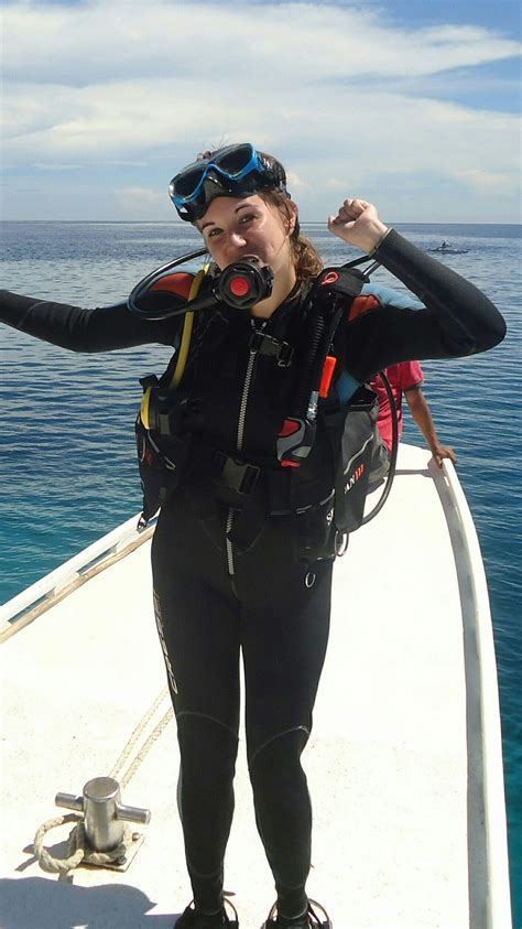 cf0bee5dbc528b50e6d5444b75ceeb5a.jpg (1412×2513) | Scuba girl wetsuit ...