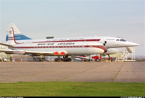 De Havilland DH-106 Comet 4 - Dan-Air London | Aviation Photo #0759325 ...