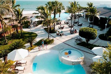 Full-Day All-Inclusive Beach Club Trip from Guayaquil, Ecuador