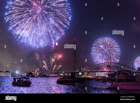 Family Fireworks Display over Sydney Opera House, Harbour Bridge and ...