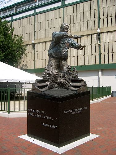 Harry Caray Statue | Laura Selby | Flickr