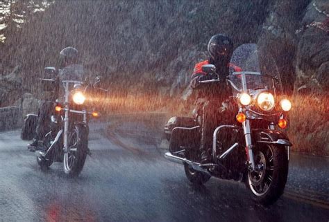 Five Tips for Riding a Motorcycle in the Rain