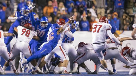 Boise State football team hands out 2018 team awards | Idaho Statesman