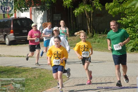 2015 Auburn YMCA Fit Fest 5k « Maine Running Photos