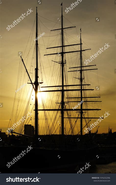 Silhouette Sailing Ship Sunset Stock Photo 1976252396 | Shutterstock