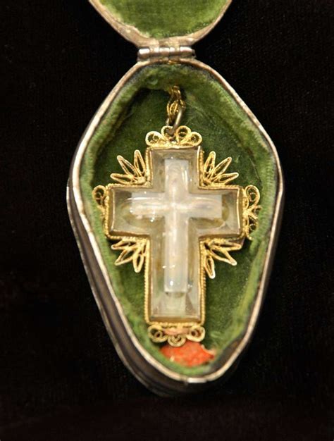 Relic of the True Cross of Christ from Pontificate of Clement XI ...