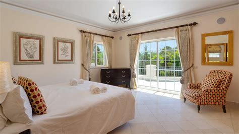 Villa Susana, 5 Bed : 5 bedroom villa in Quinta do Lago, Algarve