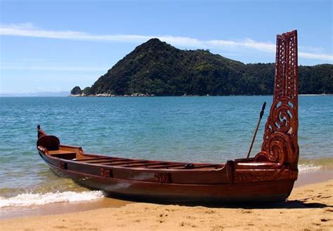 Waka (canoe) | Maori, Canoe, Māori culture