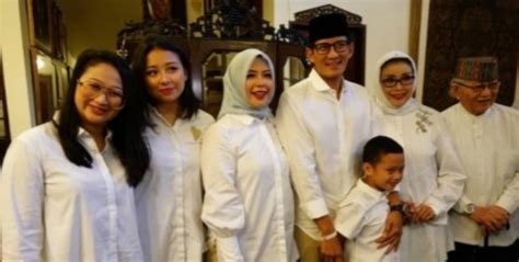 Sandiaga Uno Dan Keluarga – newstempo