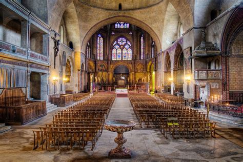 Interior of the Cahors Cathedral, Midi-Pyrénées, France | Cahors ...