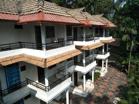 Coorg County Resorts 𝗕𝗢𝗢𝗞 Coorg Resort 𝘄𝗶𝘁𝗵 𝗙𝗥𝗘𝗘 𝗖𝗮𝗻𝗰𝗲𝗹𝗹𝗮𝘁𝗶𝗼𝗻