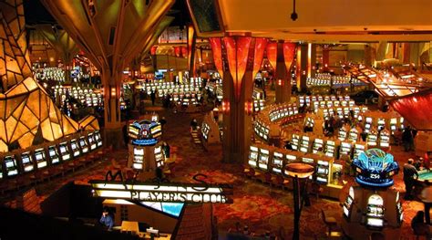 Mohegan Sun Casino Hotel - Casino Games Media