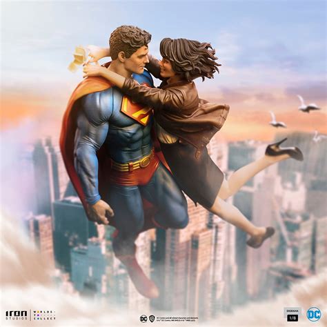 Superman and Lois Lane 1:6 Scale Statue - Entertainment Earth