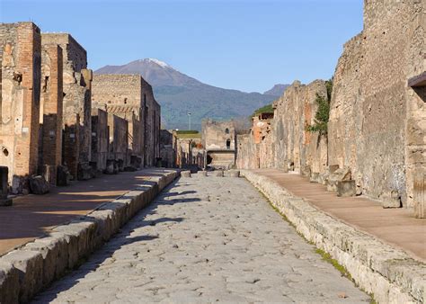 Enjoy a private guided tour of Pompeii | Audley Travel US