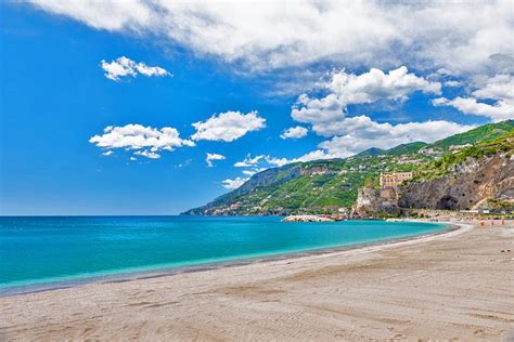 14 Best Beaches on the Amalfi Coast | PlanetWare