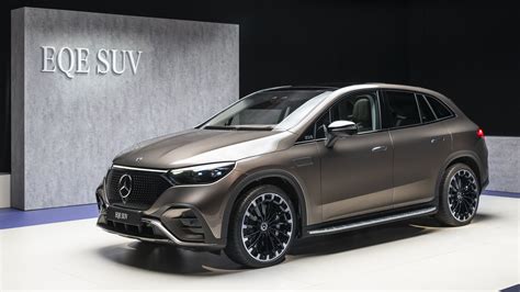 2023 Mercedes-Benz EQE SUV & 2024 AMG EQE SUV First Look: Compact SUVs ...