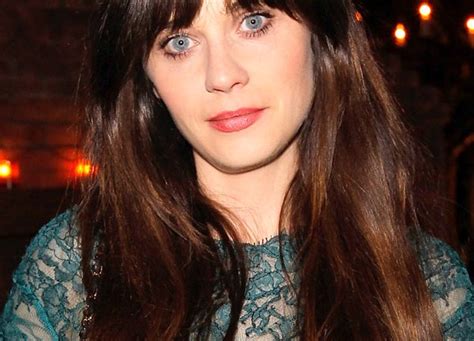 Zooey Deschanel’s Makeup — Doll-Like Lashes – Hollywood Life